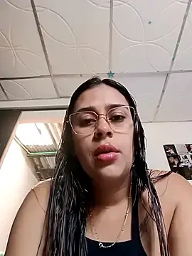 Stripchat Live Sex of MariBelle1