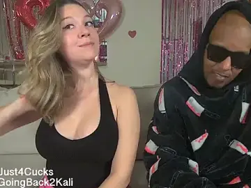 Stripchat Free Porn Cam of boomboomr00m