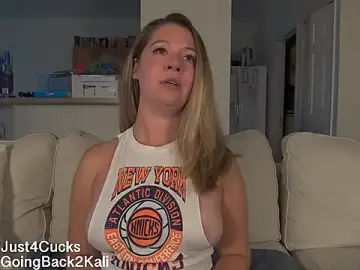 Stripchat Sex Cam of boomboomr00m