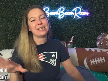 Stripchat Sex Cam of boomboomr00m