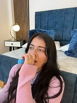 Stripchat Free Porn Cam of KallyMyller1