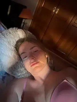 Stripchat Sex Cam of Piinkpandora