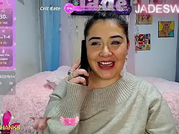 Stripchat Live Sex Cam of JADE_SWEET2