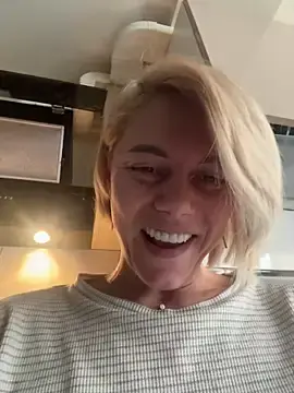 Stripchat Live Sex of tanyagrey