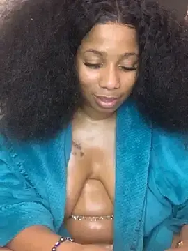 Stripchat Best live sex cam show of CurvyDesire1