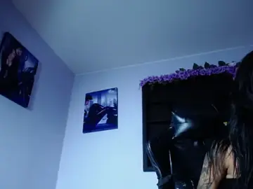 Stripchat Live Sex Cam of MaddyHudson