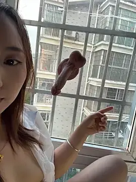 Stripchat Live Sex Cam of juzi1213
