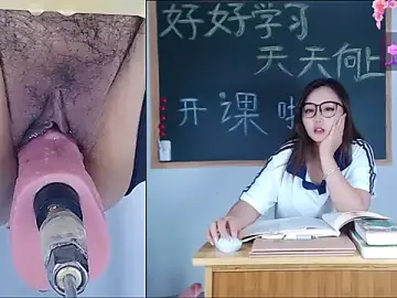 Stripchat Live Sex of juzi1213