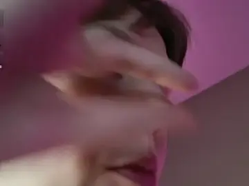 Stripchat Sex Cam of Hey_Kris