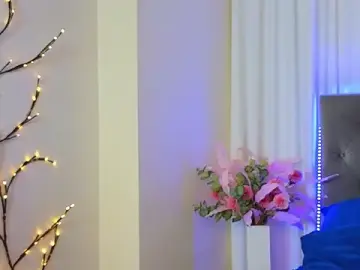 Stripchat Best Webcam of Ariana_Petite