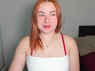 Stripchat Adult Webcam of LAYLAxSTAR