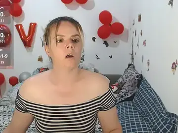 Stripchat Sex Chat of hotmilf4uxxx