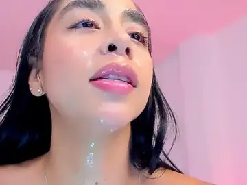 Stripchat Sex Cam of sophierooy22