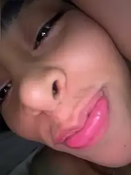 Stripchat Watch Live Sex Cams of sophierooy22