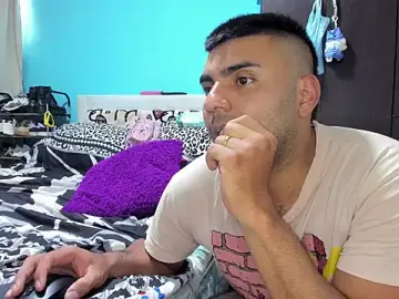 Stripchat Live Porn of LazyandSniffer28