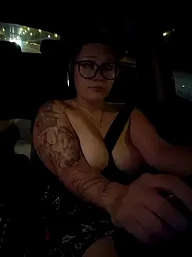 Stripchat Live Porn of wildyoungNhorny
