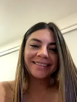 Stripchat Free Porn Cam of alicee16
