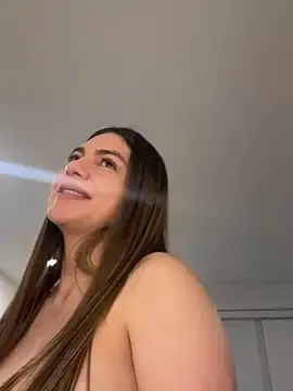 Stripchat Free Porn Cam of alicee16