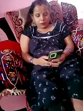 Stripchat Adult Webcam of anushkabhabhi
