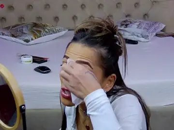 Stripchat Adult Webcam of PlayfulShow