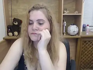 Stripchat Sex Chat of DaniellaKiss