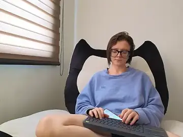 Stripchat Live Sex Cam of Hannah______