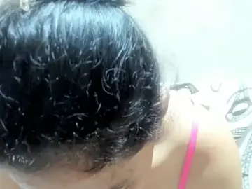 Stripchat Sex Cam of ivy_moon05