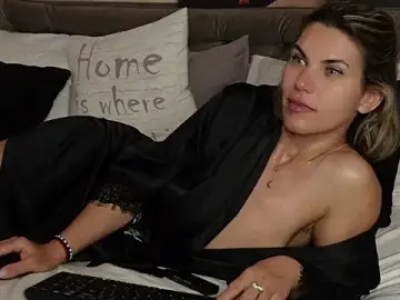 Stripchat Best live sex cam show of FeliciaKrige