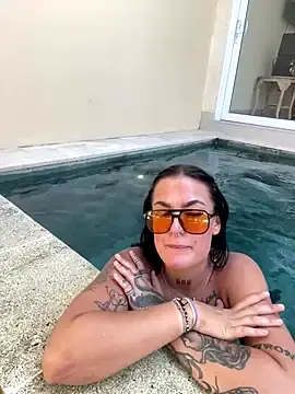 Stripchat Watch Live Sex Cams of savana_heart