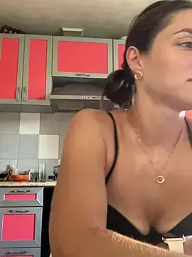Stripchat Free Porn Cam of SeducingYoghourt