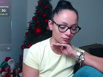 Stripchat Free Porn Cam of BabySerene