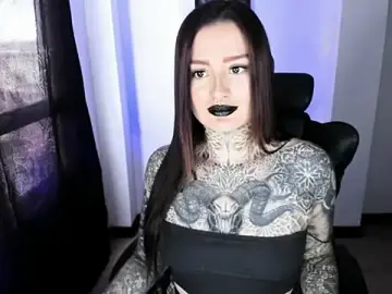 Stripchat Sex Cam of Anaii_Gomez