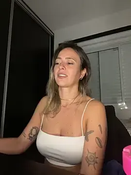 Stripchat Sex Cam of Gipoltergeist
