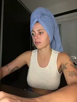 Stripchat Sex Chat of Gipoltergeist