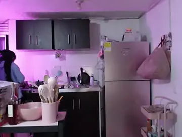 Stripchat Free Live Porn of Hellen_dumont