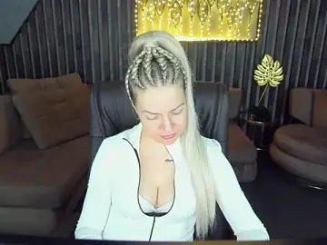 Stripchat Live Sex Cam of Anna_Snows