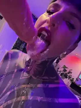 Stripchat Watch Live Sex Cams of KathaleaNoir