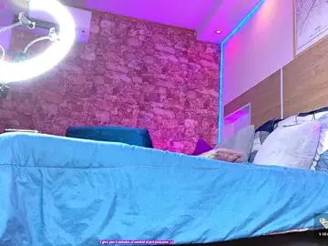 Stripchat Live Sex Cam of KAROL-SCOTT