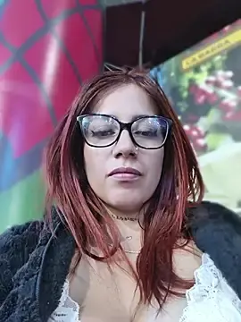 Stripchat Live Sex Cam of Alis_xxx