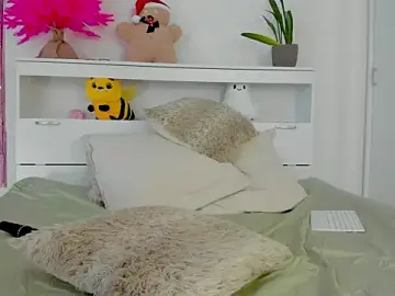 Stripchat Live Sex Cam of crystalnut