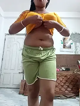 Stripchat Adult Webcam of Priya_2222