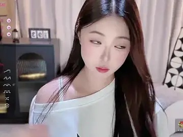 Stripchat Adult Webcams of Ubela_7