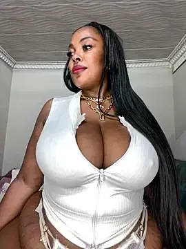 Stripchat Live Sex of Katamia25