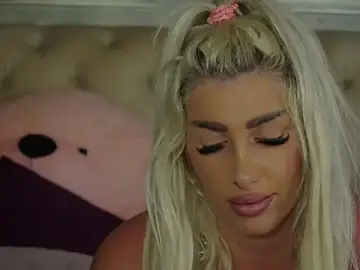 Stripchat Live Sex of Squirt_Tanya