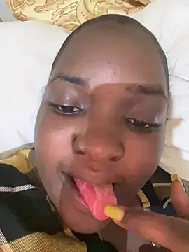 Stripchat Adult Webcams of sweet18creamybigpussy