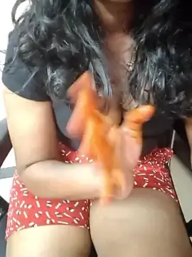 Stripchat Nude Webcam of Tamil_aparna69