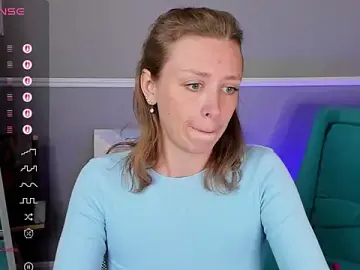 Stripchat Live Porn of evashiny_