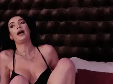 Stripchat Nude Webcam of StephanyMillan