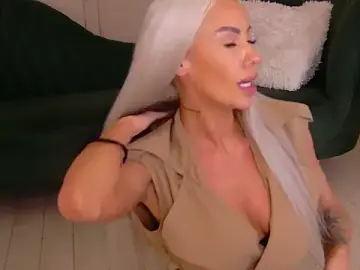 Stripchat Sex Cam of Bailey_Rush