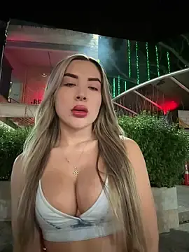 Stripchat Sex Cam of Alexa_seexy1